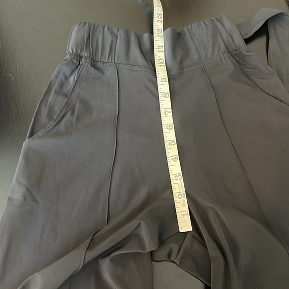 Lululemon Noir wide leg pants, black, size 2 - Picture 17 of 17